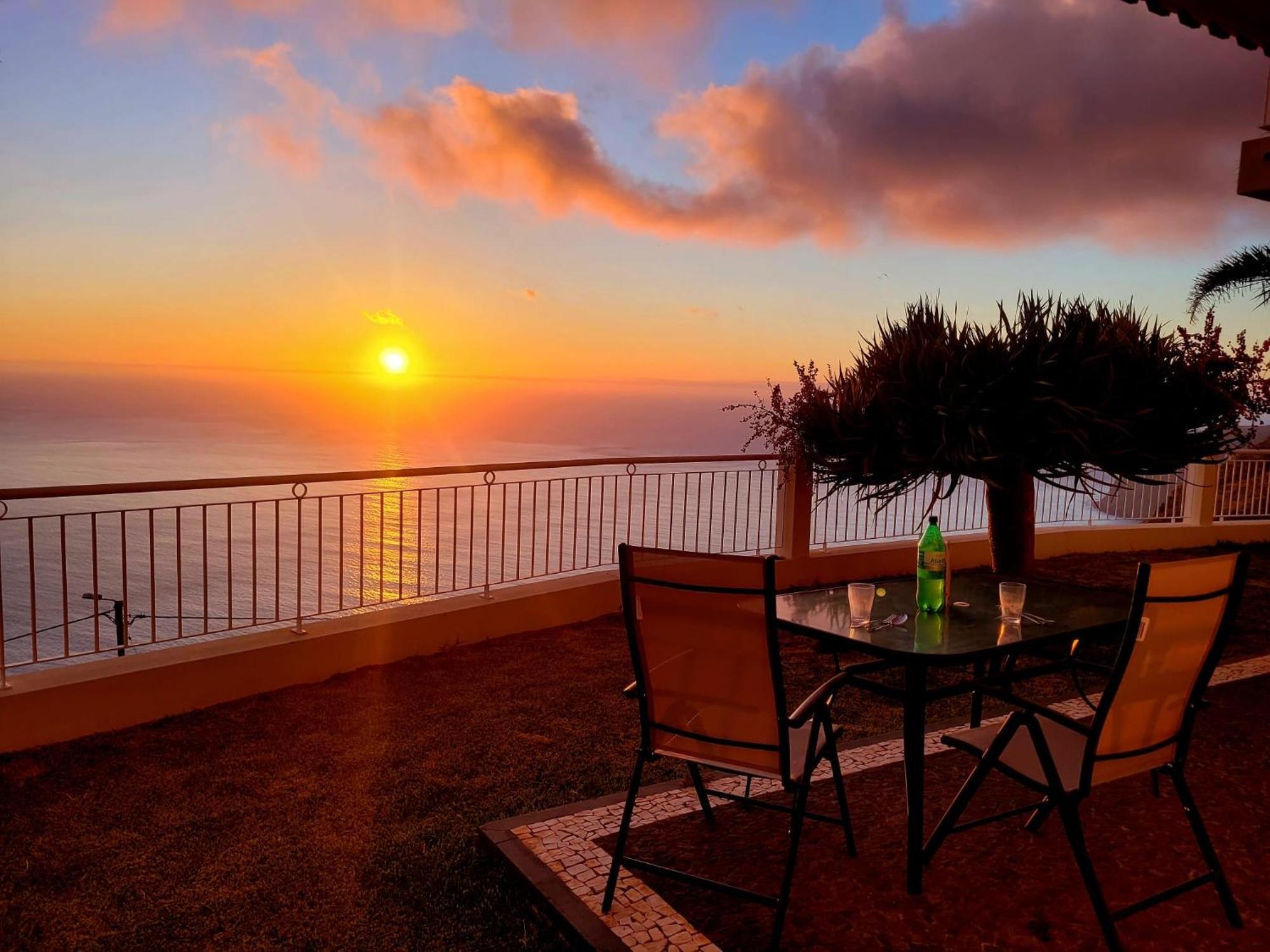 The Best Sea View In Madeira - Casa Farol Fajã da Ovelha Eksteriør billede